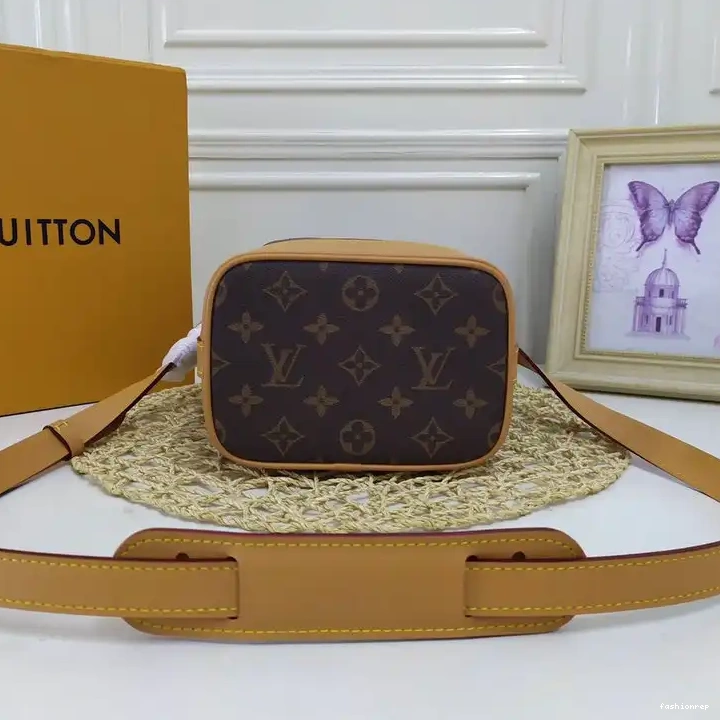 Fashionrep LV Bags 20DJ570022 0705